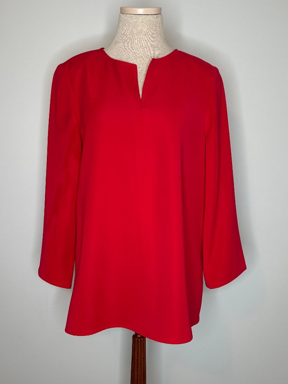 Nina McLemore Women's Red Split Neck Long Sleeve Tunic Size 8